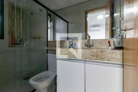 Banheiro de casa para alugar com 3 quartos, 190m² em Itapoã, Belo Horizonte