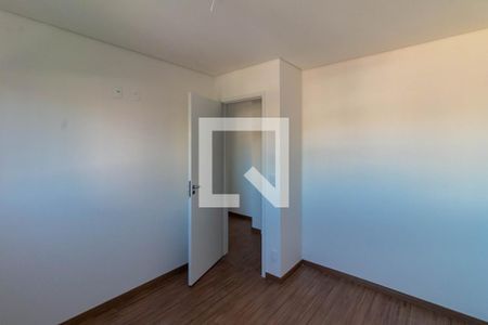 Quarto  de apartamento para alugar com 3 quartos, 69m² em Caiçara-adelaide, Belo Horizonte