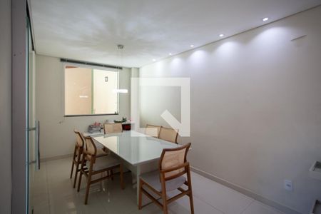 Sala de casa para alugar com 3 quartos, 180m² em Trevo, Belo Horizonte