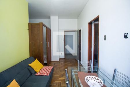 Sala de apartamento para alugar com 2 quartos, 55m² em Centro, Belo Horizonte