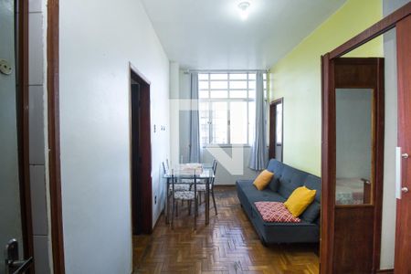 Sala de apartamento para alugar com 2 quartos, 55m² em Centro, Belo Horizonte