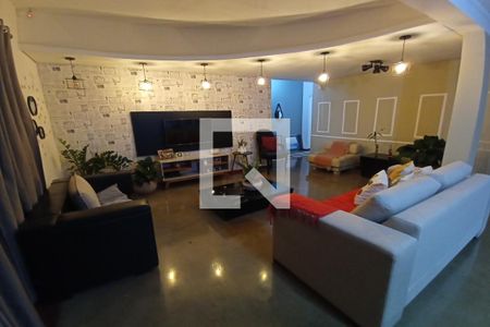 Sala de casa para alugar com 5 quartos, 244m² em Parque Industrial Lagoinha, Ribeirão Preto