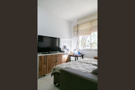 Sala de apartamento à venda com 2 quartos, 53m² em Vila Nova, Porto Alegre