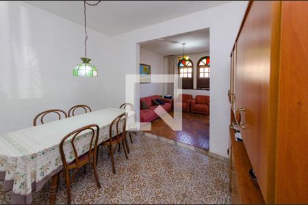 Sala de casa à venda com 3 quartos, 240m² em Serra, Belo Horizonte