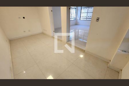 Sala de TV de casa para alugar com 5 quartos, 350m² em Aparecida, Santos