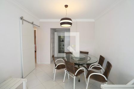 Sala de apartamento para alugar com 3 quartos, 110m² em Vila Luis Antonio, Guarujá