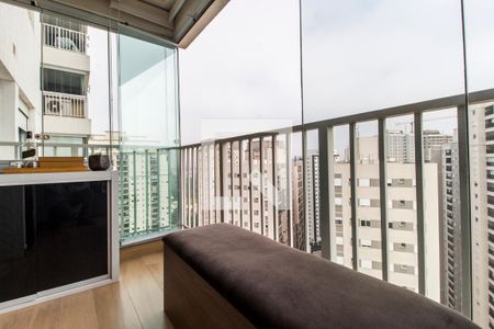 Varanda Sala de apartamento à venda com 1 quarto, 53m² em Alphaville Empresarial, Barueri