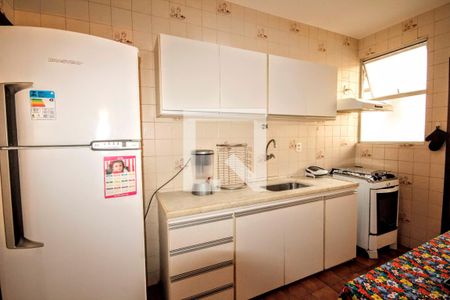 Cozinha de apartamento à venda com 3 quartos, 85m² em São Pedro, Belo Horizonte