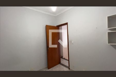 Quarto 1 de casa à venda com 2 quartos, 120m² em Irajá, Rio de Janeiro