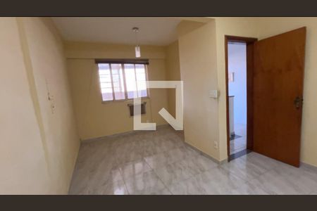 Quarto 2 de casa à venda com 2 quartos, 120m² em Irajá, Rio de Janeiro