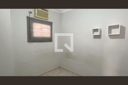 Quarto 1 de casa à venda com 2 quartos, 120m² em Irajá, Rio de Janeiro