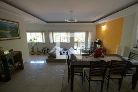 Sala 1 de casa de condomínio à venda com 4 quartos, 300m² em Jardim Sorirama (sousas), Campinas