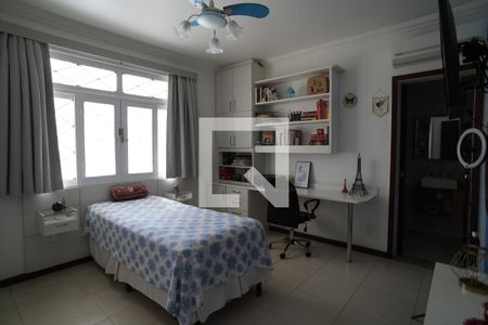 Suite de casa à venda com 3 quartos, 360m² em Santa Rosa, Niterói