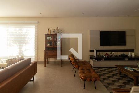 Sala de casa para alugar com 4 quartos, 450m² em Vila Santo Antônio, Cotia