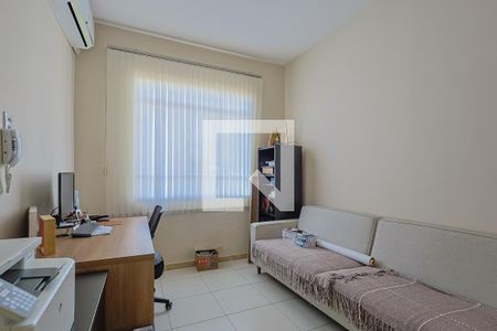 Quarto 3 de casa à venda com 8 quartos, 440m² em Santo Antônio, Belo Horizonte