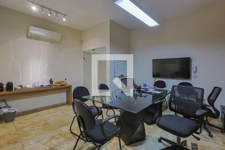 Sala de casa à venda com 8 quartos, 440m² em Santo Antônio, Belo Horizonte