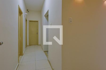 Corredor de casa à venda com 8 quartos, 440m² em Santo Antônio, Belo Horizonte