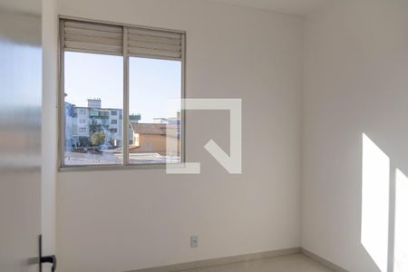 Quarto de apartamento à venda com 3 quartos, 64m² em Camargos, Belo Horizonte