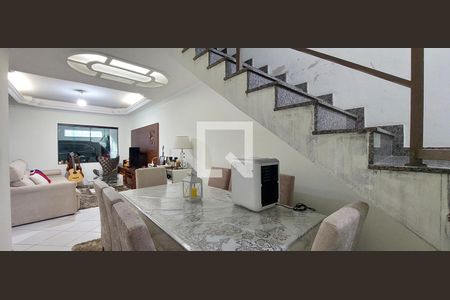 Sala de casa à venda com 3 quartos, 200m² em Jardim Progresso, Santo André