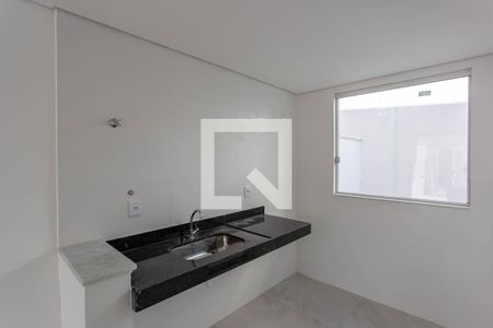 Cozinha de casa à venda com 2 quartos, 112m² em Planalto, Belo Horizonte