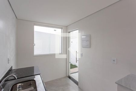 Cozinha de casa à venda com 2 quartos, 112m² em Planalto, Belo Horizonte