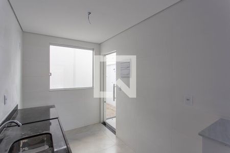 Cozinha de casa à venda com 2 quartos, 112m² em Planalto, Belo Horizonte