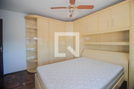 Quarto 1 de apartamento para alugar com 3 quartos, 88m² em Vila Ipiranga, Porto Alegre