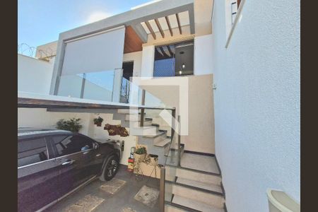 Fachada de casa à venda com 3 quartos, 238m² em Lundcea, Lagoa Santa