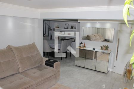 Sala de casa para alugar com 3 quartos, 255m² em Vila Rosália, Guarulhos