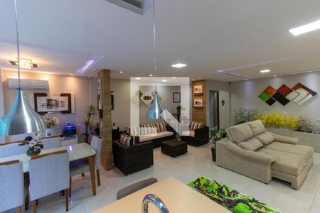 Sala de casa à venda com 3 quartos, 200m² em Camboinhas, Niterói