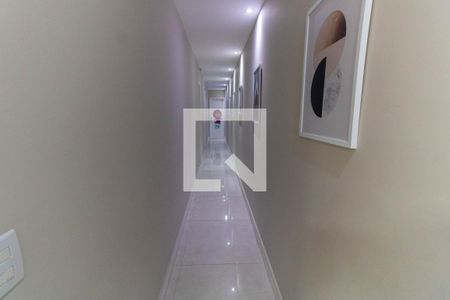 Corredor de casa à venda com 3 quartos, 200m² em Camboinhas, Niterói