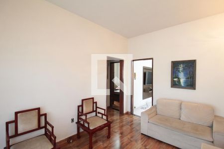 Sala de Estar de casa à venda com 3 quartos, 360m² em Tupi A, Belo Horizonte