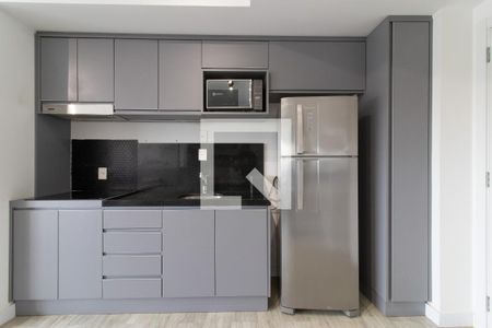 Cozinha de apartamento para alugar com 1 quarto, 38m² em Chácara das Pedras, Porto Alegre