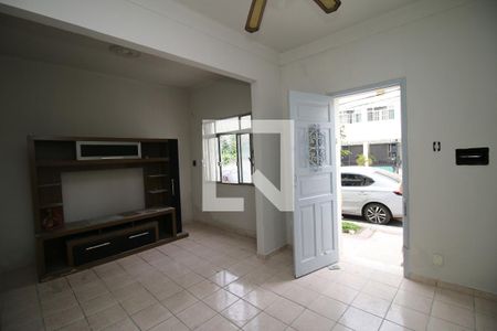 Sala 1 de casa à venda com 3 quartos, 120m² em Bonsucesso, Rio de Janeiro