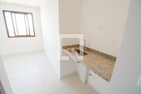 Cozinha  de kitnet/studio para alugar com 1 quarto, 21m² em Taguatinga Norte (taguatinga), Brasília