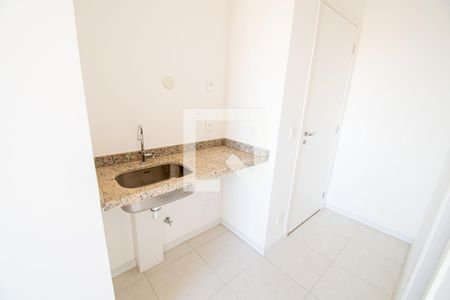 Cozinha  de kitnet/studio para alugar com 1 quarto, 21m² em Taguatinga Norte (taguatinga), Brasília