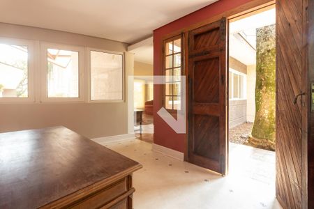 Sala de casa para alugar com 4 quartos, 550m² em Vila Real Moinho Velho, Embu das Artes