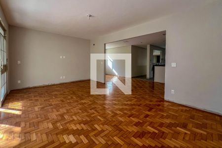 Sala de casa à venda com 3 quartos, 260m² em Serra, Belo Horizonte