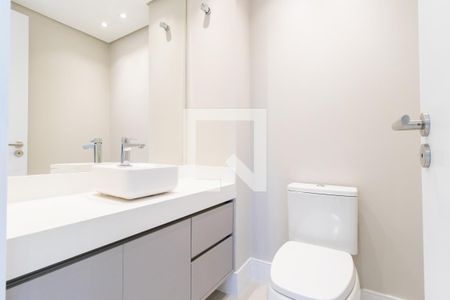 Lavabo de apartamento para alugar com 4 quartos, 159m² em Água Verde, Curitiba