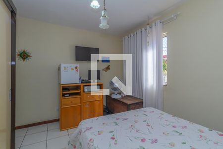 Quarto 1 de casa à venda com 3 quartos, 135m² em Sagrada Família, Belo Horizonte