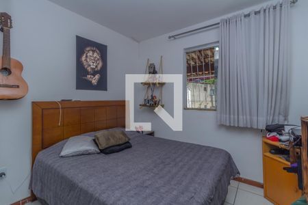 Quarto 2 de casa à venda com 3 quartos, 135m² em Sagrada Família, Belo Horizonte