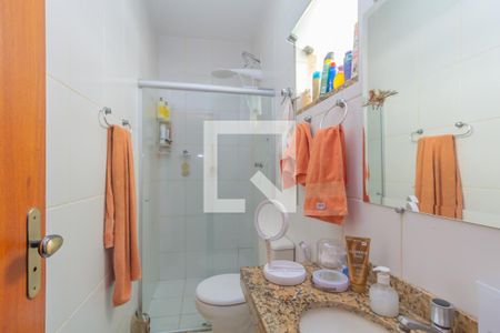 Quarto 1 de casa à venda com 3 quartos, 135m² em Sagrada Família, Belo Horizonte