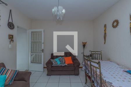 Sala  de casa à venda com 3 quartos, 135m² em Sagrada Família, Belo Horizonte