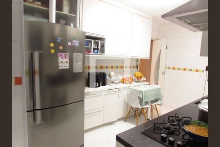 Cozinha de apartamento à venda com 4 quartos, 120m² em Chácara Agrindus, Taboão da Serra