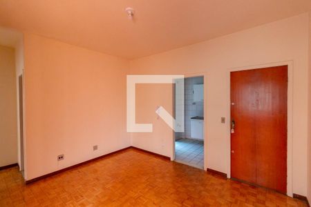 Sala de apartamento à venda com 3 quartos, 58m² em Sagrada Família, Belo Horizonte