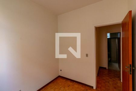 Quarto 2 de apartamento à venda com 3 quartos, 58m² em Sagrada Família, Belo Horizonte