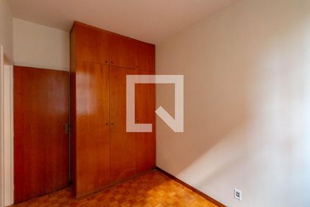 Quarto 1 de apartamento à venda com 3 quartos, 58m² em Sagrada Família, Belo Horizonte