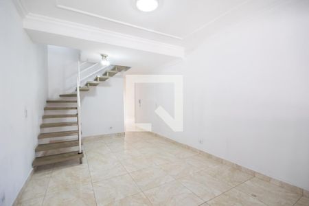 Sala de casa de condomínio à venda com 2 quartos, 59m² em Conceicao, Osasco