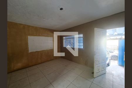 Sala  de casa à venda com 4 quartos, 125m² em Jardim Silvia, Guarulhos