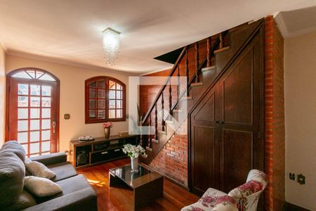 Sala de casa à venda com 3 quartos, 350m² em Pindorama, Belo Horizonte